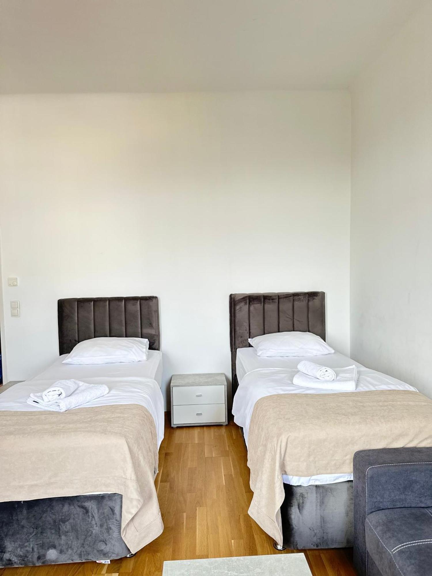 Hisa Lina Apartment Vienna Exterior photo